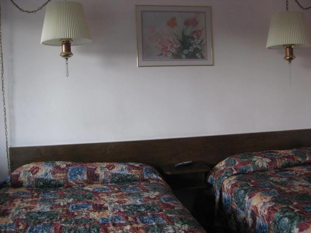 נאנאימו Departure Bay Motel מראה חיצוני תמונה